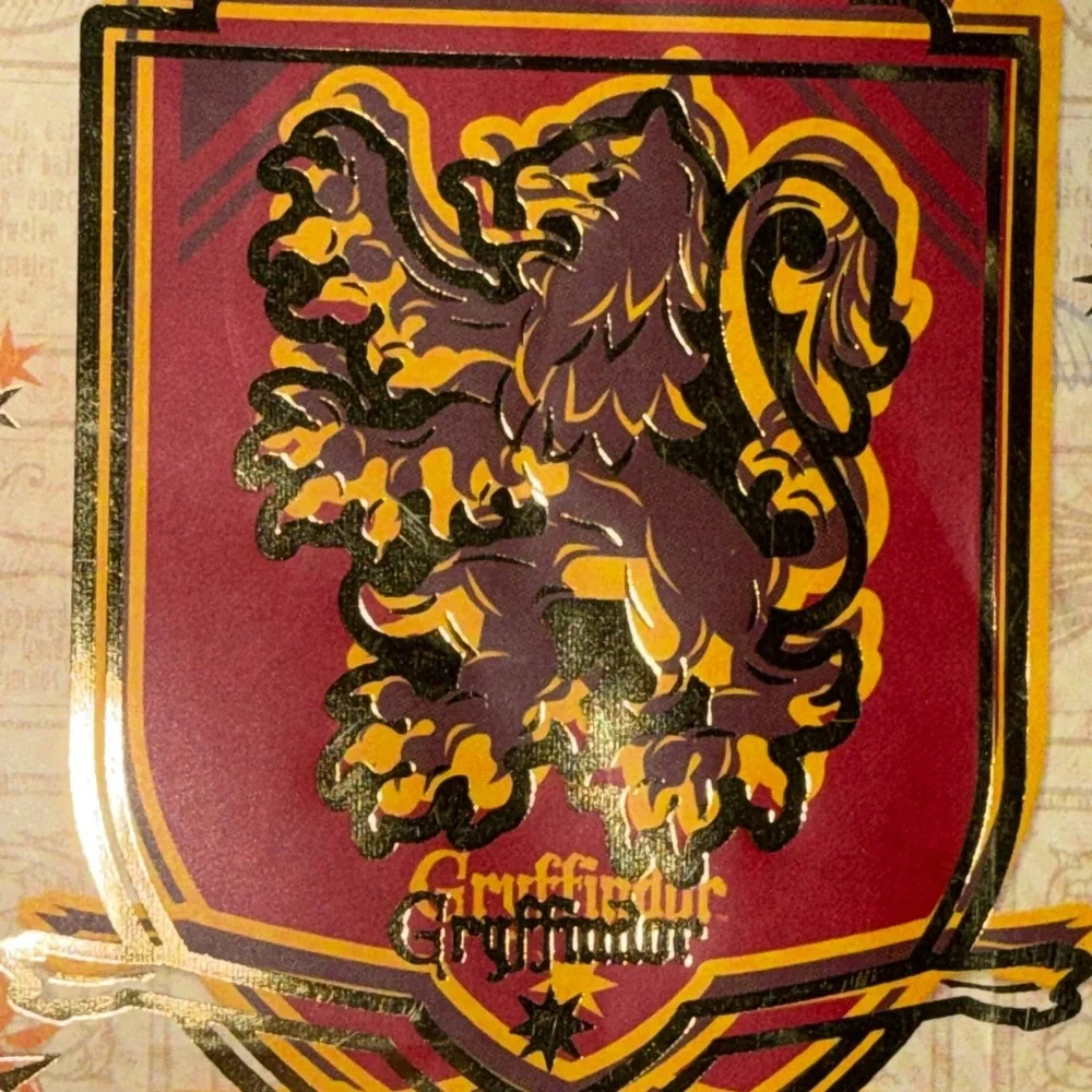Gryffindor Crest Gift Bag Harry Potter By Hallmark Small‎ 4” x 5”